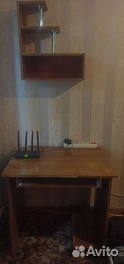 Компьютерный стол