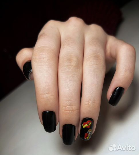 Маникюр. Педикюр