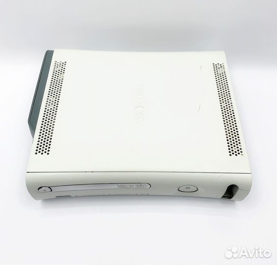 Xbox 360 320 Гб (прошита) + 1 проводной джойстик