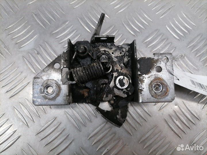Замок капота для Ford Fusion 1300444