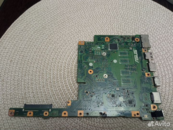 Материнская плата с процессором e402s