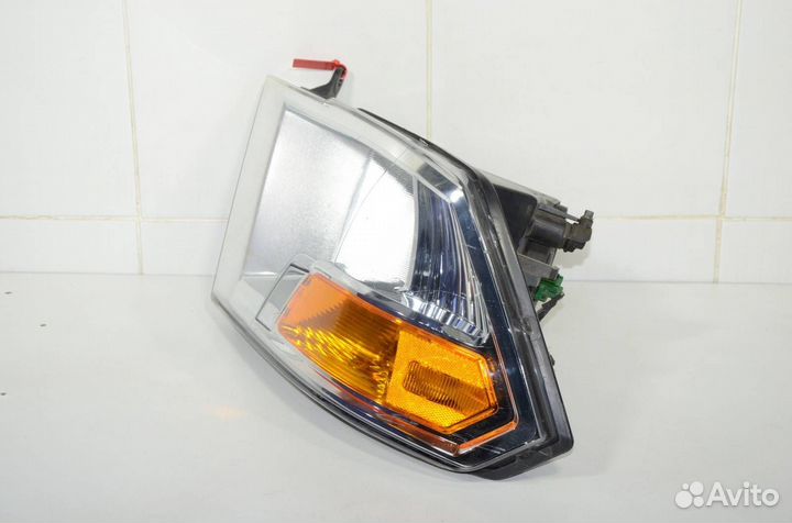 Фара передняя левая Dodge Ram DJ/DS 4.7 2011