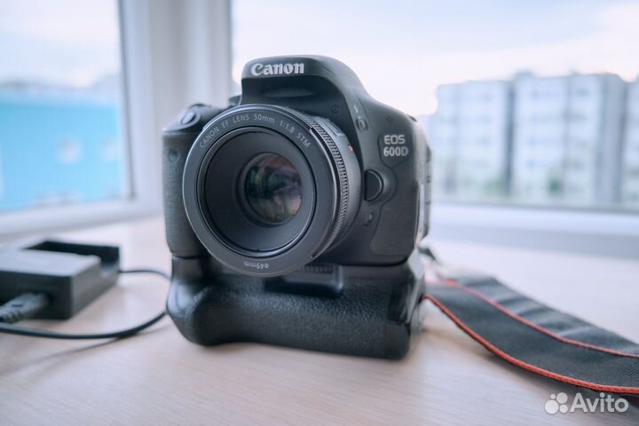 Canon 600d body с бустером