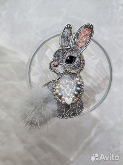 Броши ручной работы