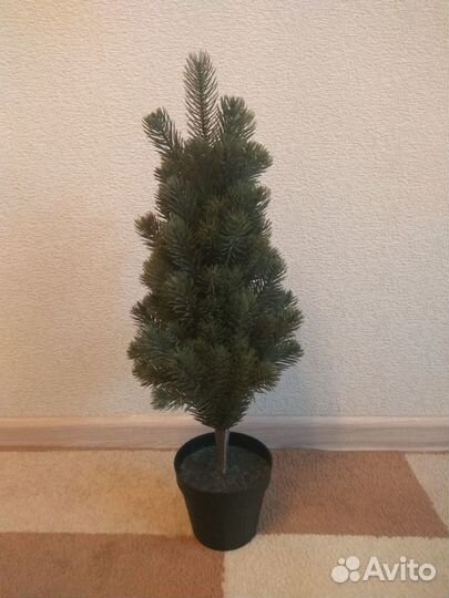 Искусственная ёлка в горшке (IKEA fejka)