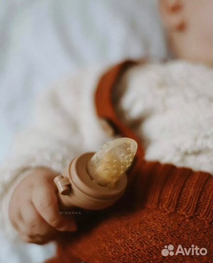 Ниблер для введения прикорма новый