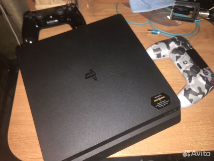 Sony PS4 slim 1tb