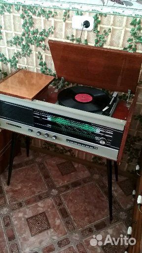 Радиола с FM