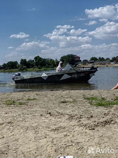 Лодка Крым М с мотором yamaha 30 2т
