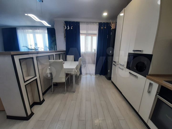 3-к. квартира, 105 м², 15/16 эт.