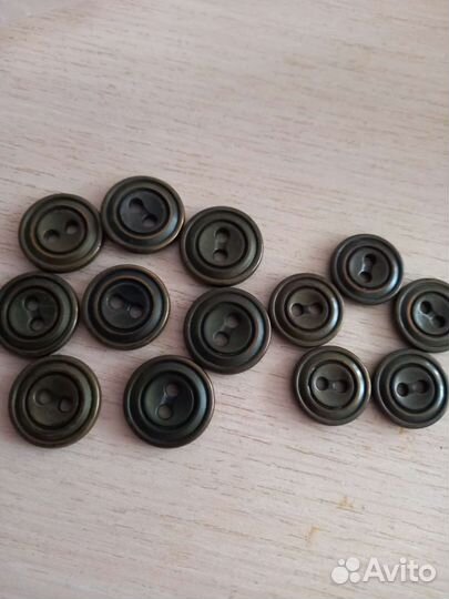 Пуговицы