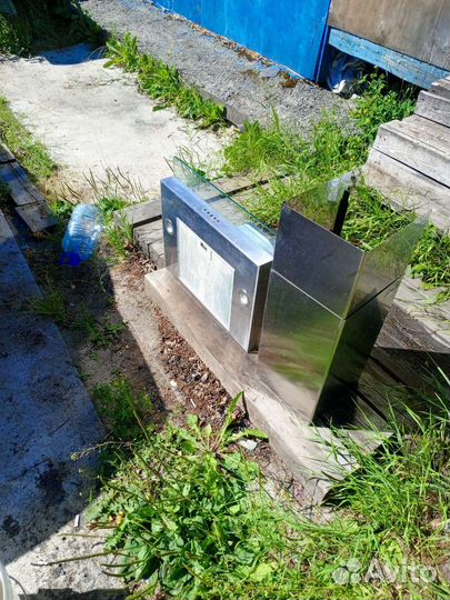 Вытяжка для кухни 60 см купольная