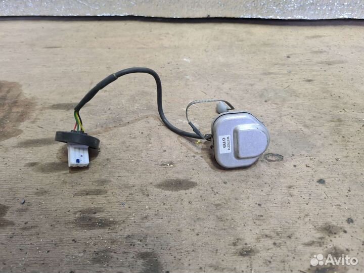 Игнитор D2S Mazda Honda Mitsubishi W3T15774