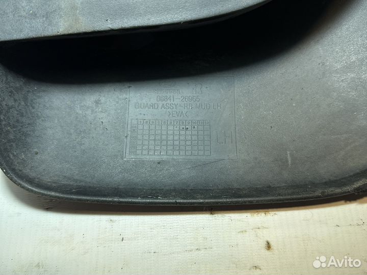 Брызговик задний Hyundai Santa Fe I 2.0 CRDi 4WD