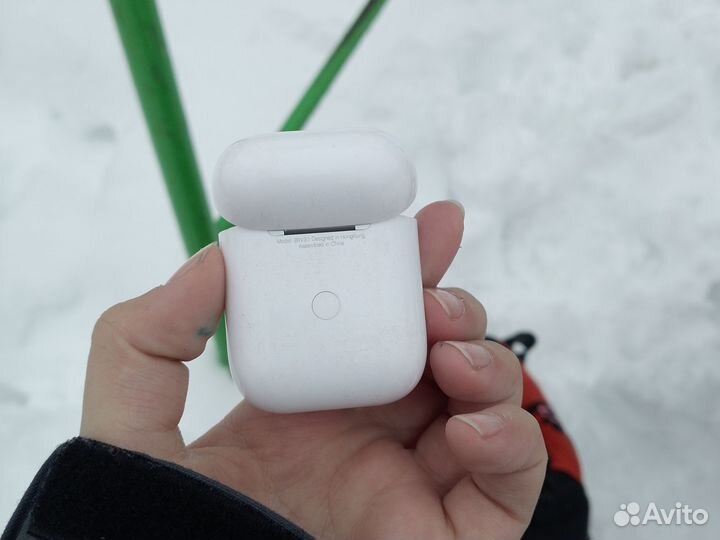 Бокс от Наушников AirPods 1
