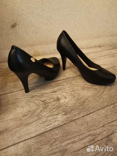 Обувь женская 38 размер