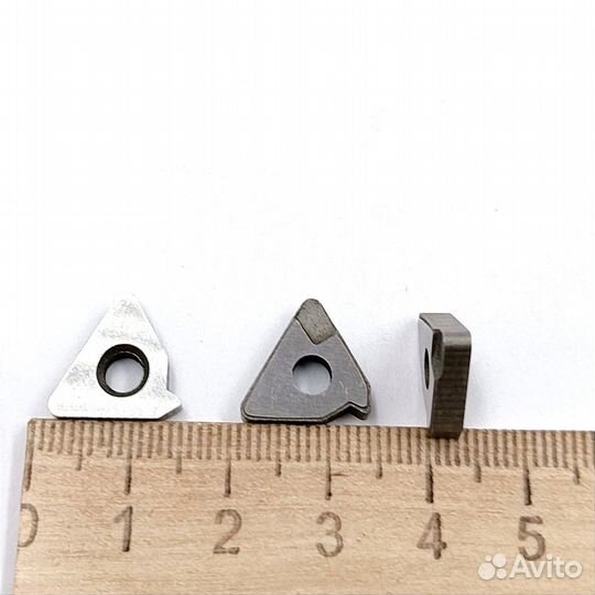 Подложка под резьбовую внутреннюю пластину STM1603