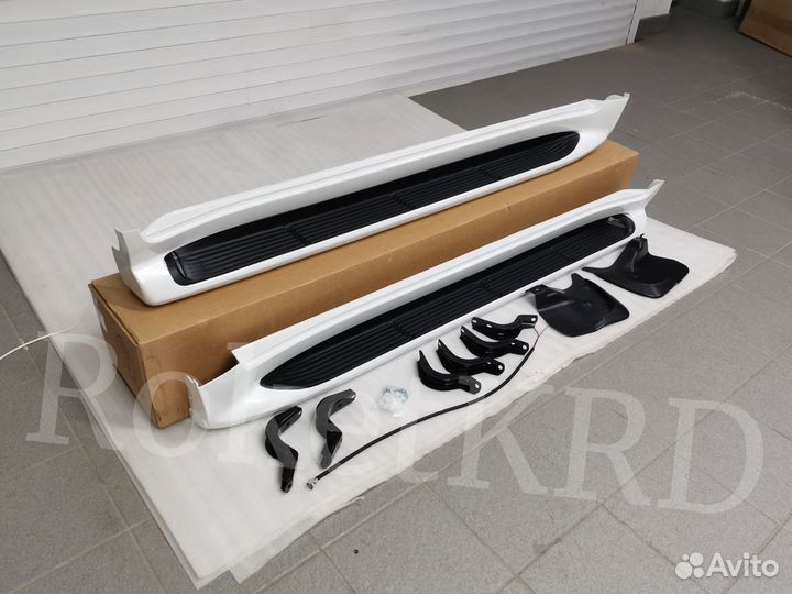 Подножки Toyota Land Cruiser 200 Подсветка