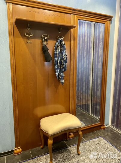 Комплект. Прихожая. Италия. Массив дерево