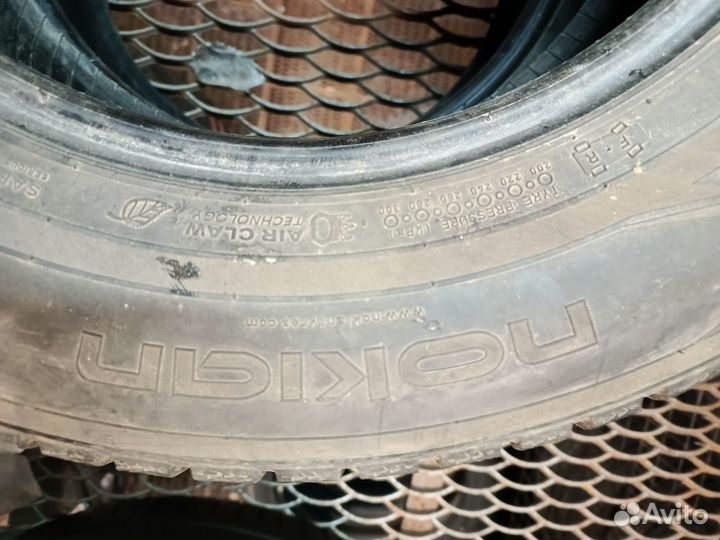 Nokian Tyres Hakkapeliitta 7 215/65 R16