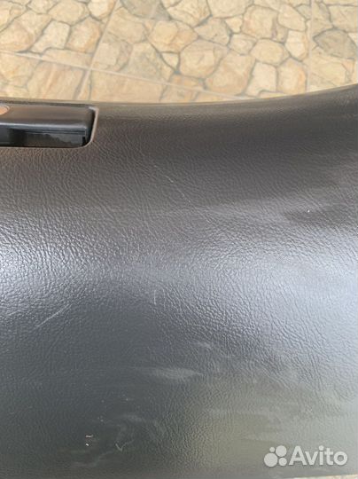 Toyota avensis т250 бардачок