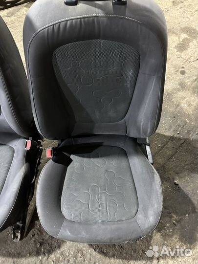 Передние сиденья Hyundai I20