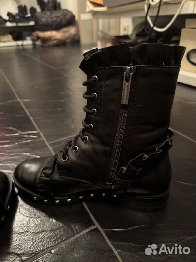 Ботинки женские 37 размер Mario Berluchi