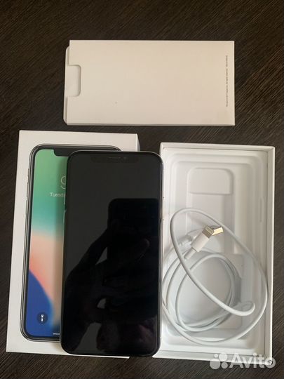 iPhone X, 64 ГБ