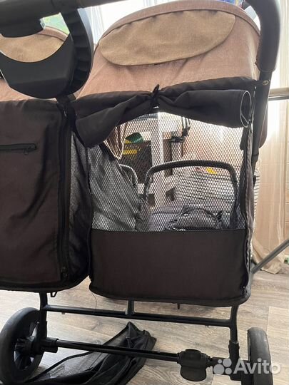 Коляска для погодок двойни