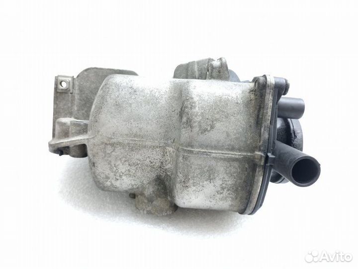 Корпус масляного фильтра Volvo Xc70 3 2.4 D5244T4