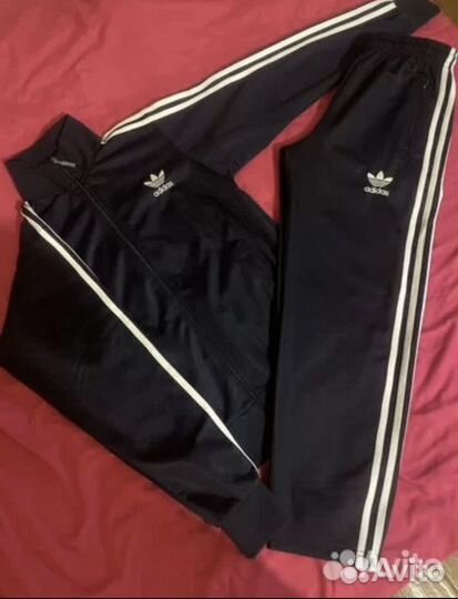 Спортивный костюм adidas