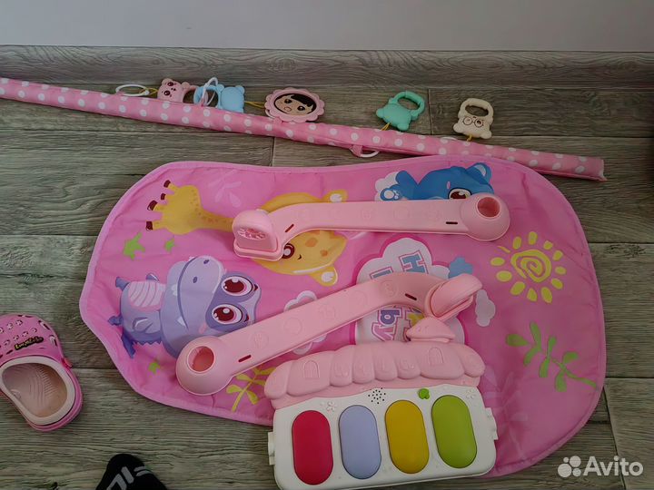 Развивающий коврик с пианино