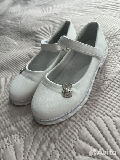 Туфли для девочки белые 30 размер