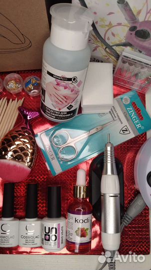 Набор для маникюра подарочный аппаратом и лампой