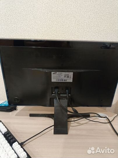 Монитор Samsung 22 дюйма ips. full hd