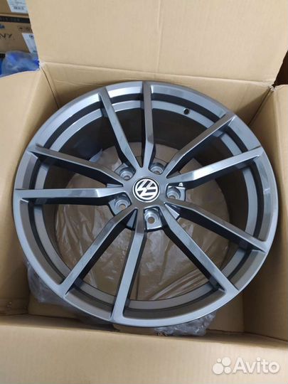 R18/5/112 Pretoria VW Golf R, Passat, Octavia