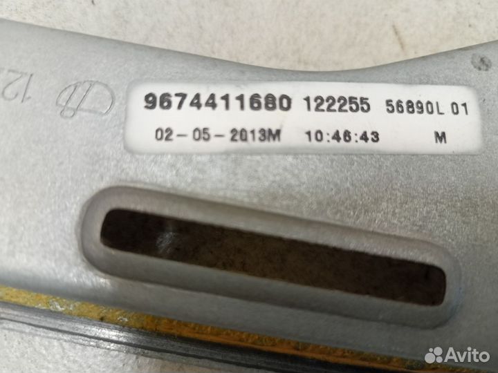 Стеклоподъемник механический задний левый