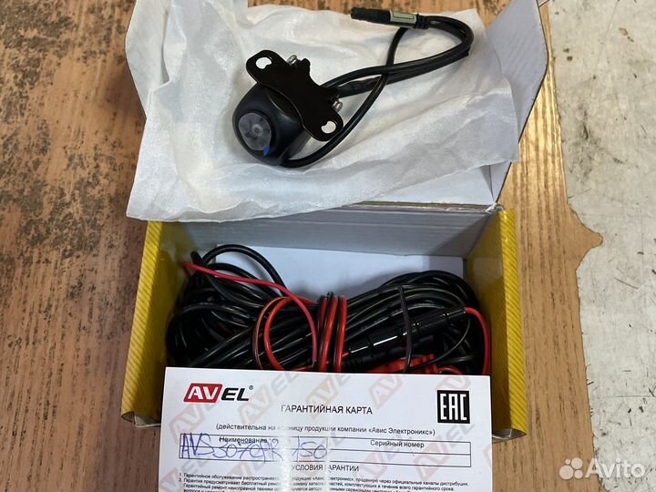 Автомобильная камера заднего вида