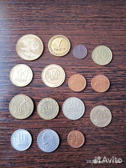 Монеты, жетоны разные
