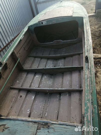 Продаю шлюпку