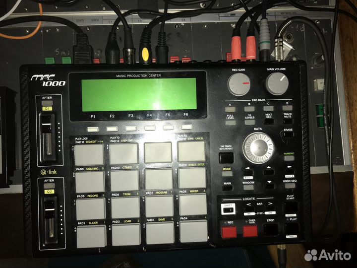 MPC live ou MPC 1000 avec JJos? - forum Akai Professional MPC1000 - Audiofanzine | AKAI MPC1000 有料 JJOS3 最新 ver2.52 | サンプラー | アカイプロフェッショナル
