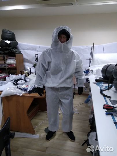 Маск-костюм зимний из спанбонда белый не шуршит