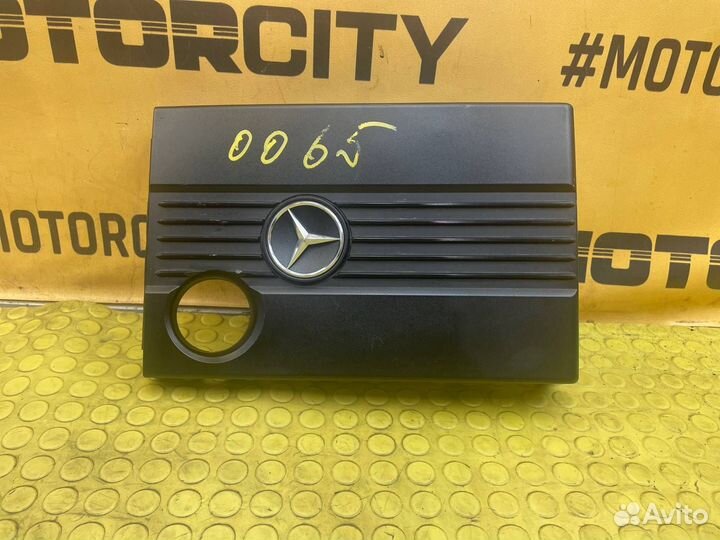 Крышка двигателя Mercedes-Benz C-Class W203