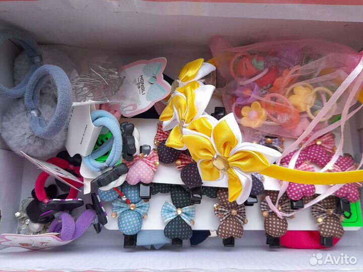 Аксессуары-заколки, резинки,браслеты,брошь,ободки