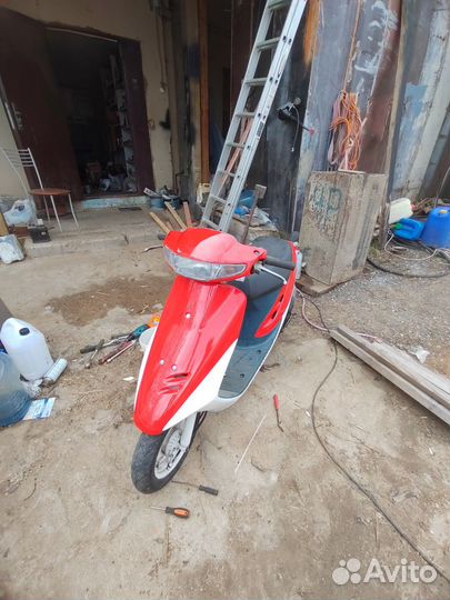 Скутер Honda dio