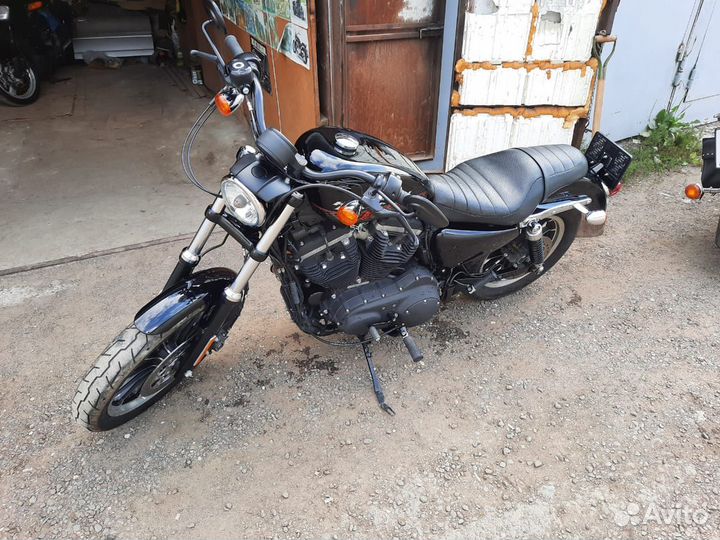 Harley-Davidson Sportster XL883R