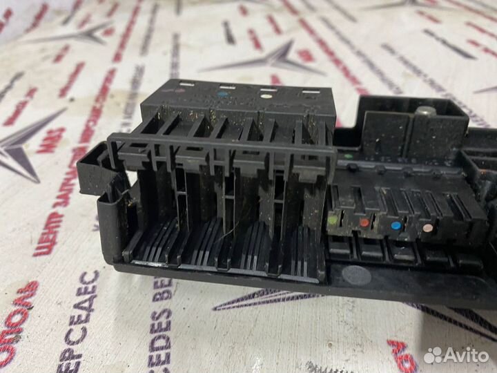 Блок предохранителей и реле w211 Mercedes