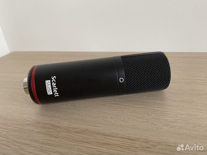 Микрофон, звуковая карта, наушники Scarlett