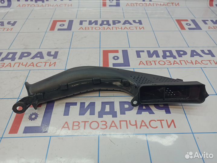 Воздухозаборник (наружный) Ford Focus 3 1745844. С