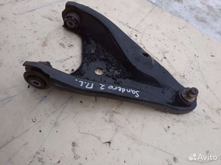 Рычаг передний правый Renault Sandero 2